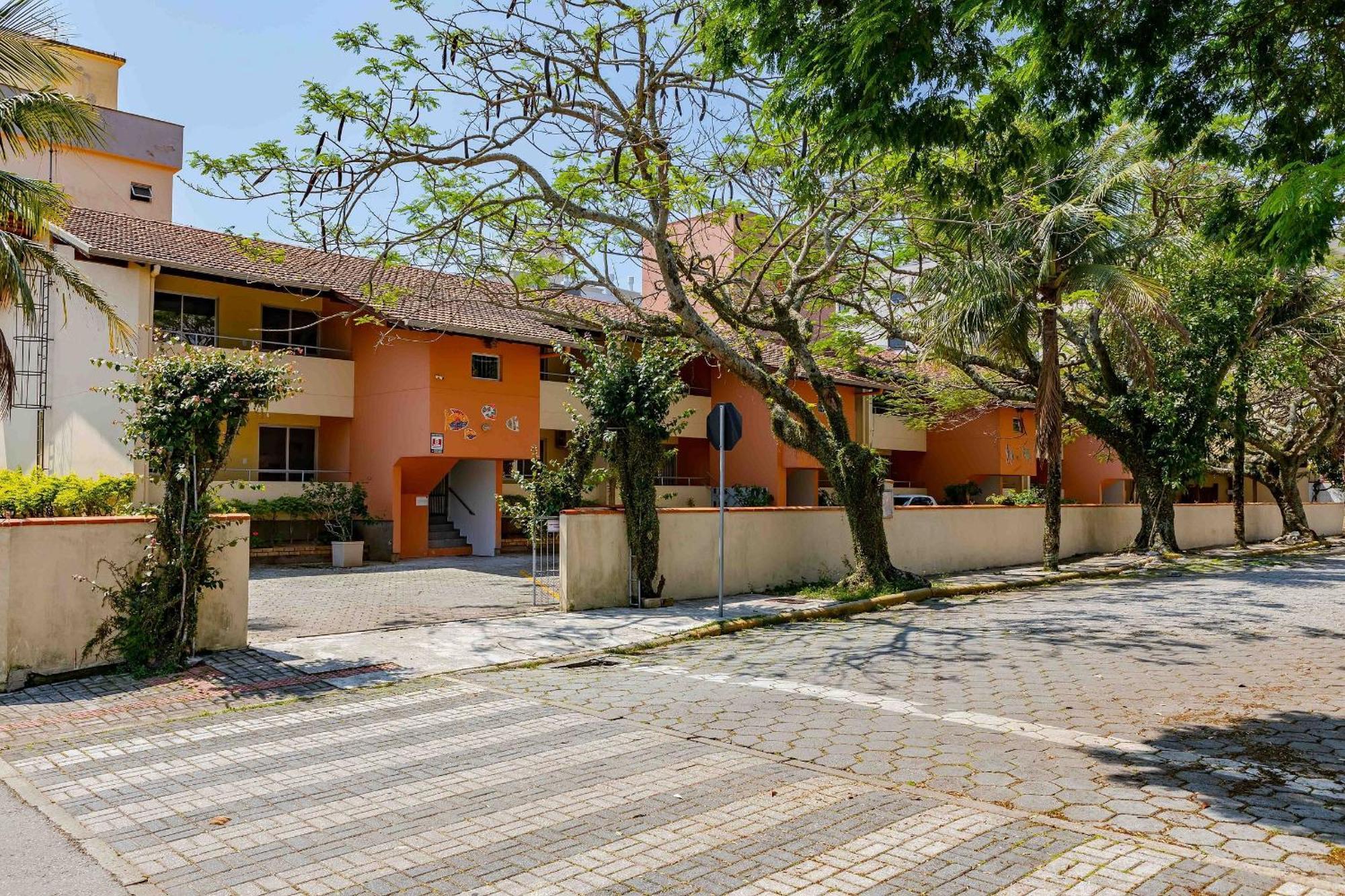 Flamboyant Apartamentos 邦比尼亚斯 外观 照片